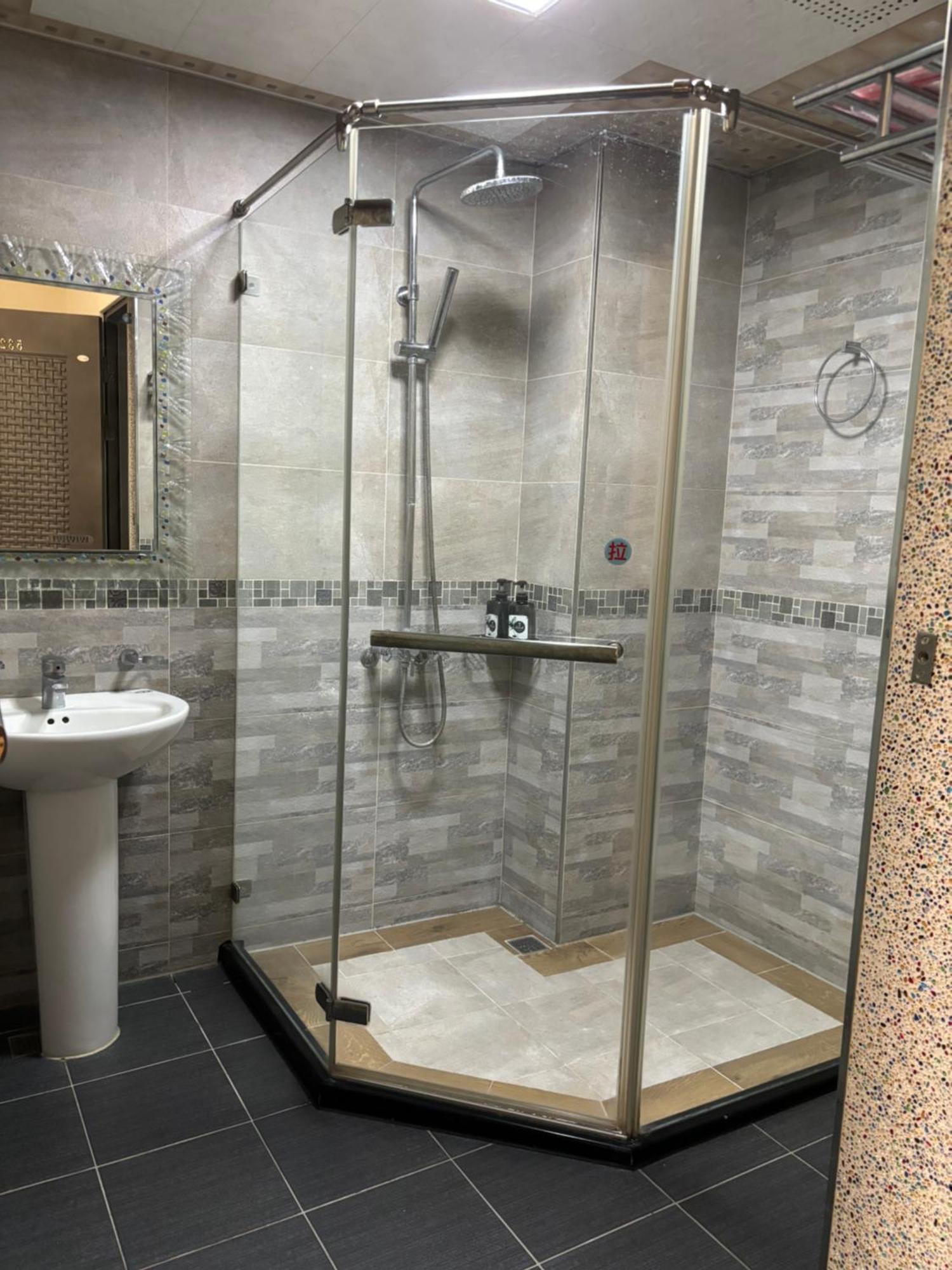 Yiren Hotel Heng-ch'un Екстериор снимка