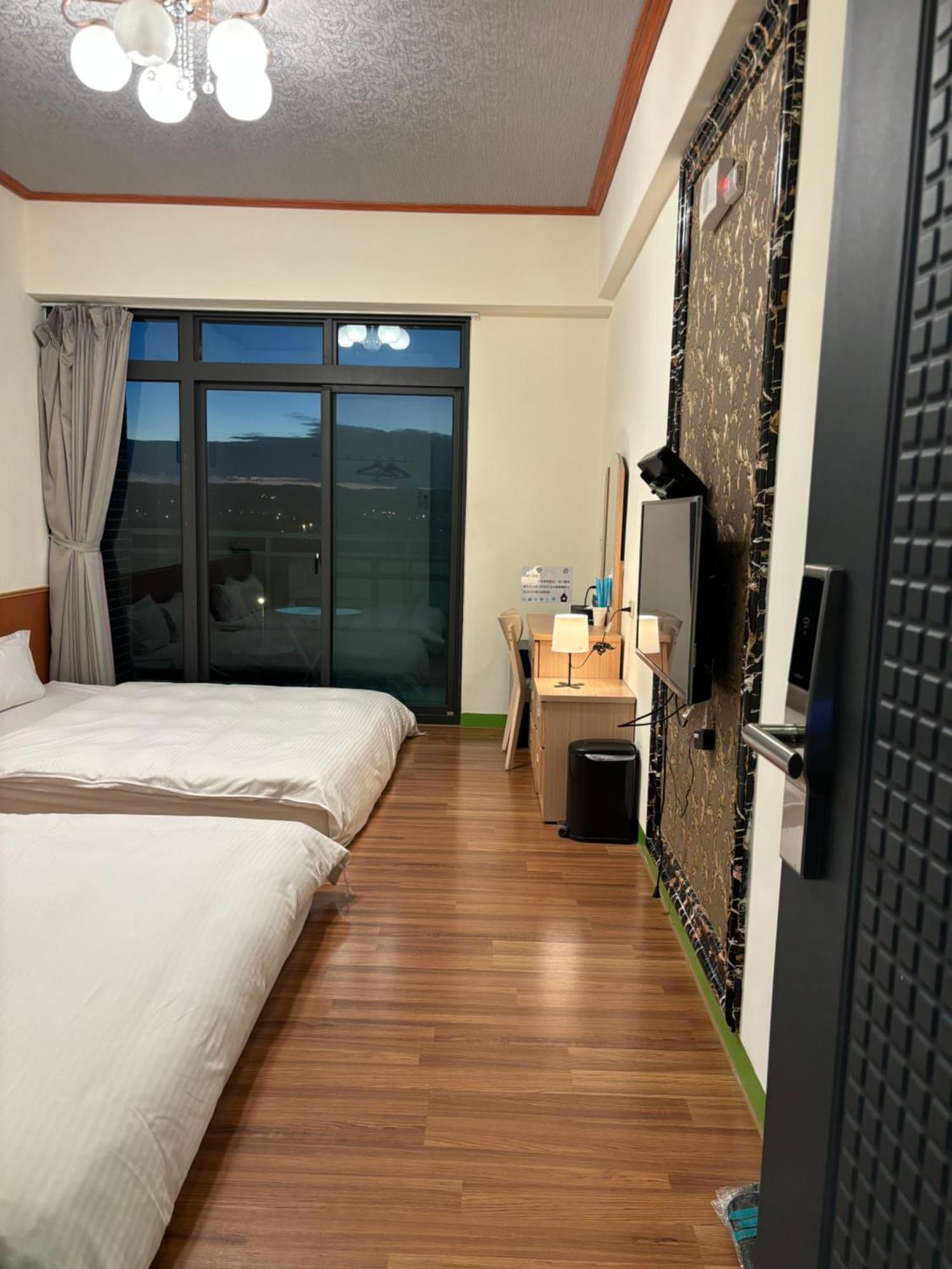 Yiren Hotel Heng-ch'un Екстериор снимка